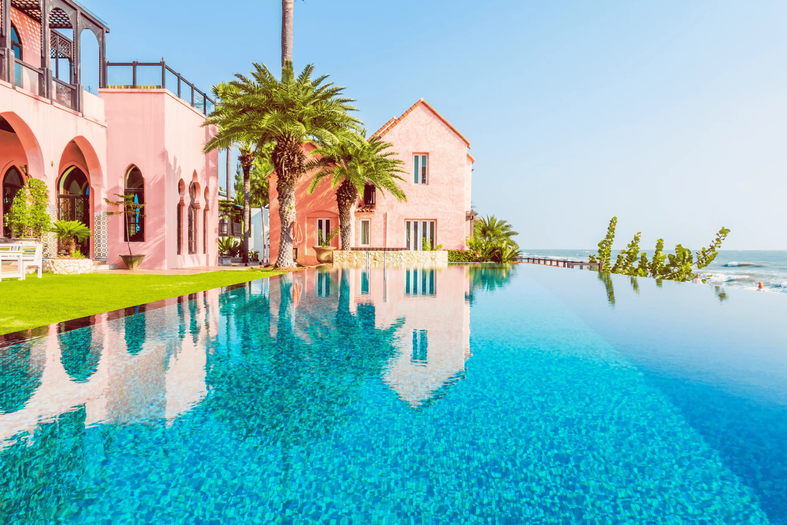 Villa avec piscine au Maroc prix, villes et conseils avant d’acheter